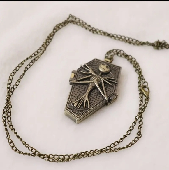 New Tim Burton nightmare before Christmas pocket watch coffin skeleton n…